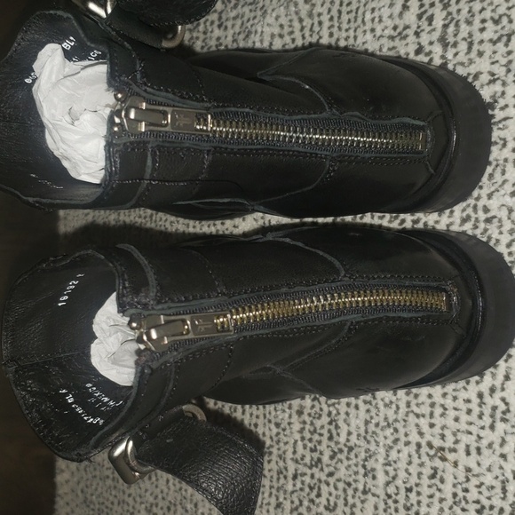 Frye Veronica Moto ankleboot 6 1/2 - Picture 5 of 7